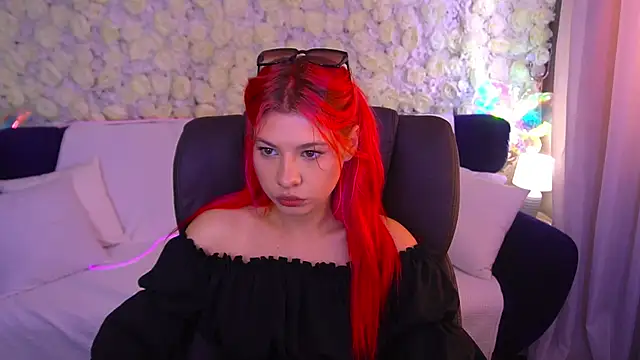 PinkyTrix online show from 06.06.26