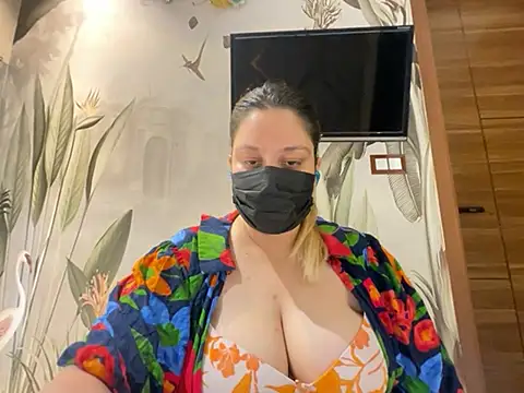 Snapshot of kavyasingh36 chatting on 05.17.26 kavyasingh36 online show from 05.17.26