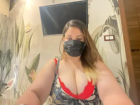 Snapshot of kavyasingh36 chatting on 05.25.26 kavyasingh36 online show from 05.25.26