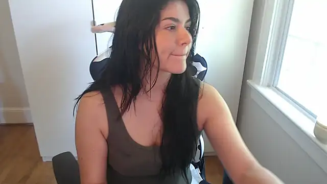Snapshot of cassiealvarez chatting on 07.04.26 cassiealvarez online show from 07.04.26