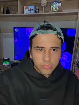 Snapshot of AdrianEmpire chatting on 04.13.26 AdrianEmpire online show from 04.13.26