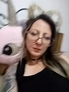 VALELUXX online show from 05.07.26