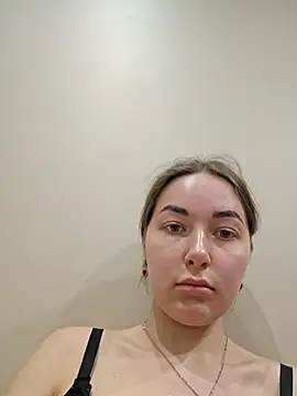 Doris2222 online show from 04.19.26