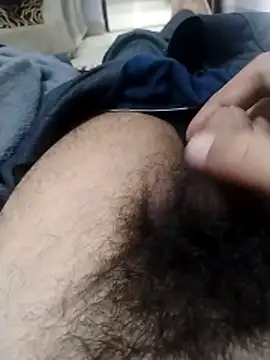 Snapshot of hotguy69143 chatting on 04.12.26 hotguy69143 online show from 04.12.26