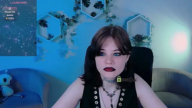 Snapshot of nikki_kiss_ chatting on 06.19.26 nikki kiss online show from 06.19.26