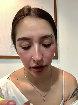 NickieCute- online show from 04.29.26
