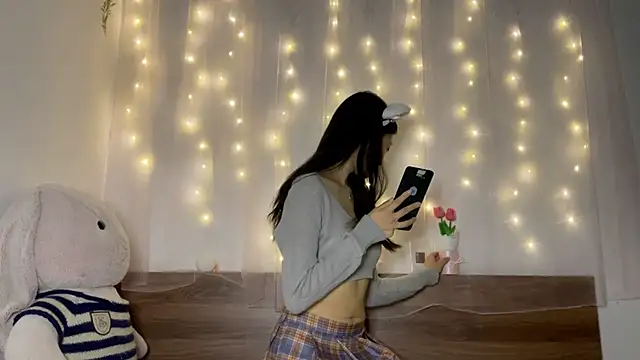 shy pink doll online show from 05.15.26