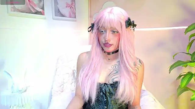 VaLuu   online show from 06.29.26