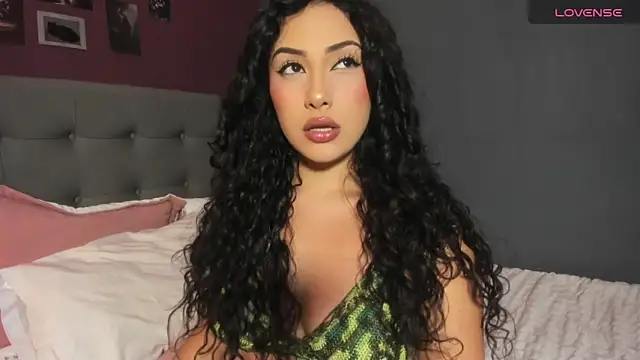 Charlotte james1 online show from 05.28.26
