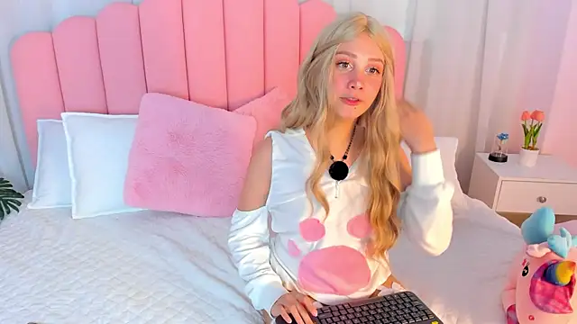 sweett fire online show from 04.16.26