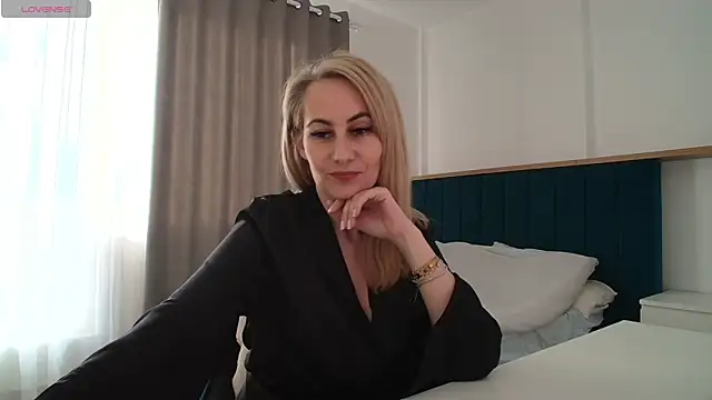 AdellynRose online show from 05.19.26