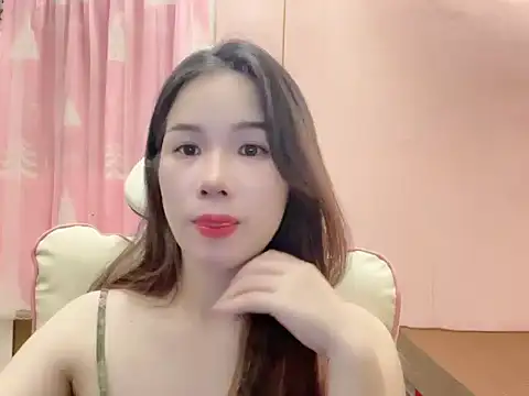 Snapshot of Luna3579 chatting on 07.17.26 Luna3579 online show from 07.17.26