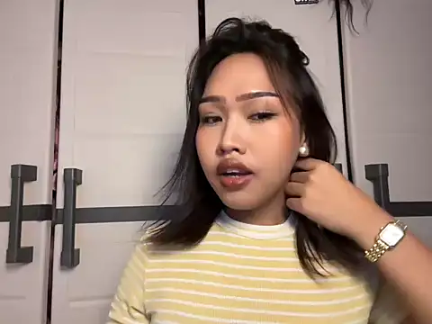 Snapshot of lady_clea chatting on 04.16.26 lady clea online show from 04.16.26