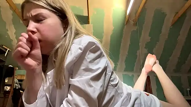 Skinny girl  online show from 05.07.26