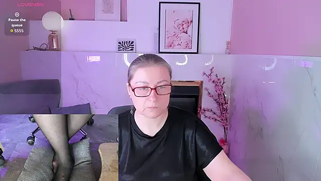 Alexandra Kind online show from 04.22.26