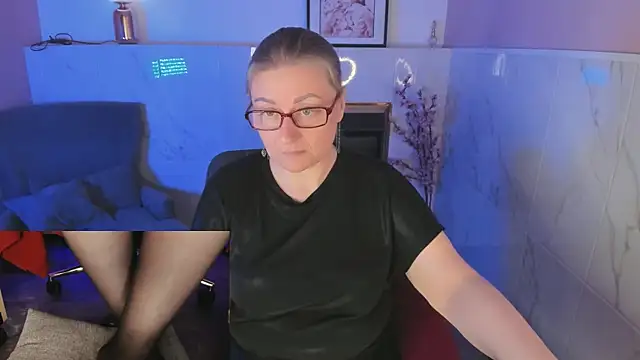 Alexandra Kind online show from 05.03.26