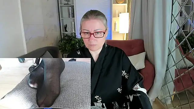 Alexandra Kind online show from 05.05.26