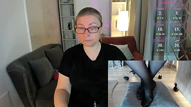 Alexandra Kind online show from 05.12.26