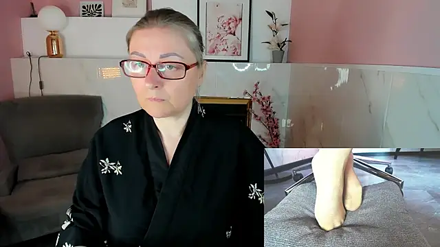 Alexandra Kind online show from 05.19.26