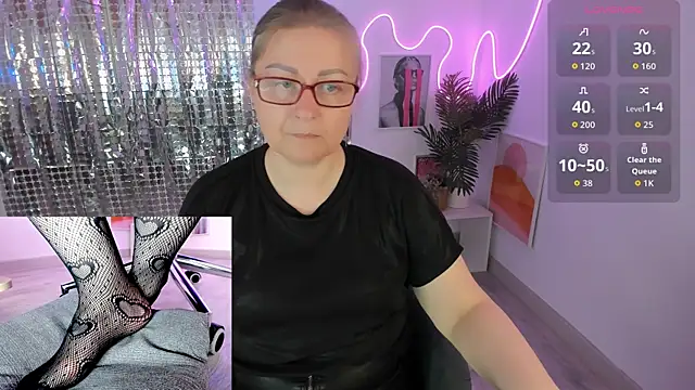 Alexandra Kind online show from 05.22.26