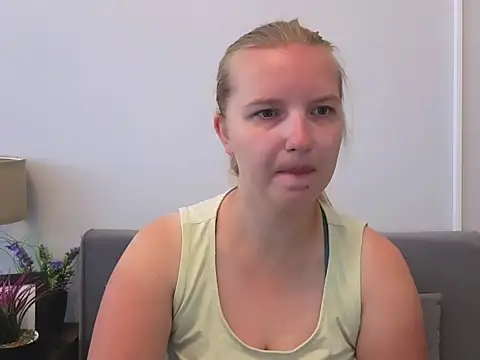 Snapshot of RoseTeacherX chatting on 06.22.26 RoseTeacherX online show from 06.22.26