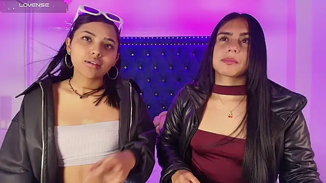 Serena and zoe online show from 04.21.26