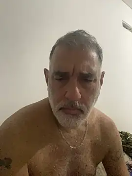 Snapshot of Calamar70 chatting on 04.14.26 Calamar70 online show from 04.14.26