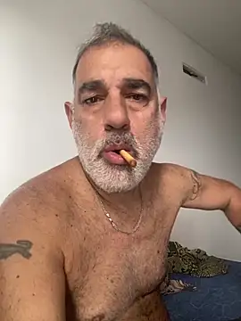 Snapshot of Calamar70 chatting on 04.15.26 Calamar70 online show from 04.15.26