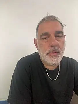 Snapshot of Calamar70 chatting on 04.15.26 Calamar70 online show from 04.15.26