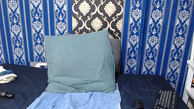 YummyBrownyxx online show from 06.26.26