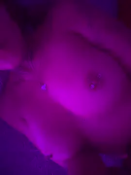 Snapshot of Violeta_queen1 chatting on 06.23.26 Violeta queen1 online show from 06.23.26