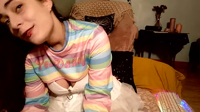 missclochette online show from 07.14.26