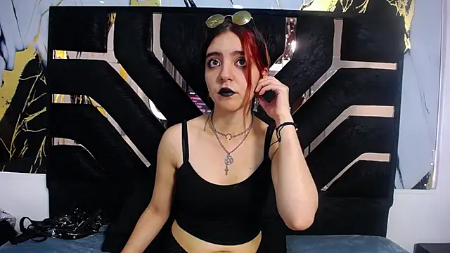Snapshot of amberblackcs01 chatting on 05.05.26 amberblackcs01 online show from 05.05.26