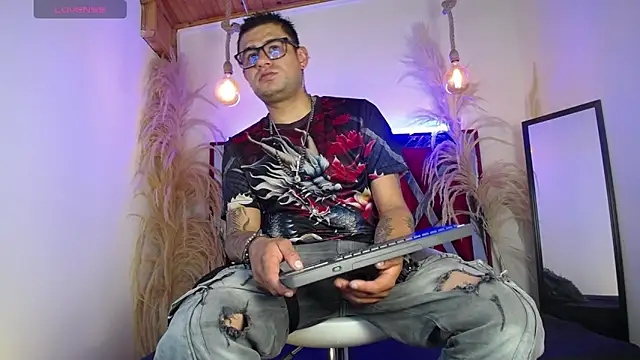 Nickk 21  online show from 05.13.26