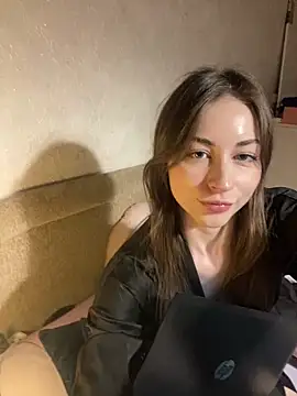 MillaLiie online show from 05.10.26