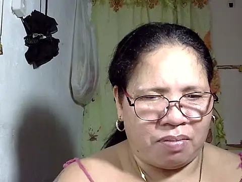 HottyCurlyPeanut online show from 05.23.26