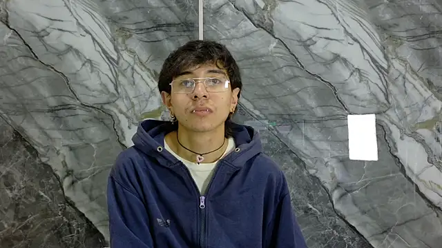 NoahWalker   online show from 05.12.26