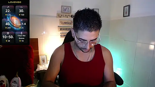 Snapshot of andders_ chatting on 05.19.26 andders online show from 05.19.26