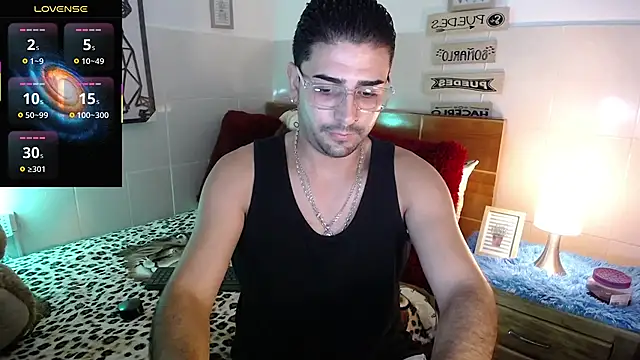 Snapshot of andders_ chatting on 06.05.26 andders online show from 06.05.26