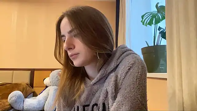 Snapshot of selianderol chatting on 04.16.26 selianderol online show from 04.16.26