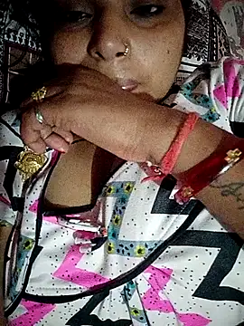 Bebonew1 online show from 04.17.26