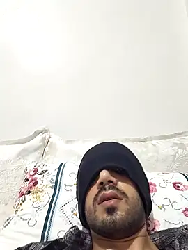 Snapshot of Zamatza chatting on 04.16.26 Zamatza online show from 04.16.26