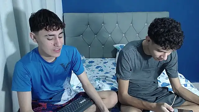 Thiago And Gael online show from 07.23.26