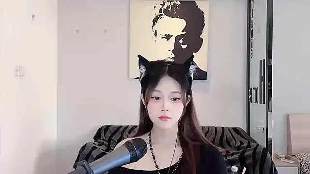 KiKi-011 online show from 06.14.26