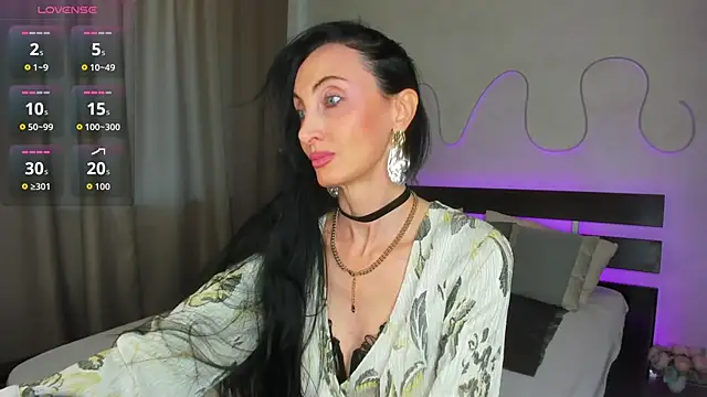 Avrora Mars online show from 06.04.26