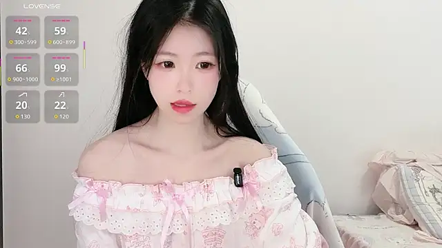 XiaoMei-iiiiii online show from 04.22.26
