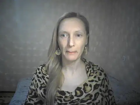 LunaBelle8 online show from 04.22.26