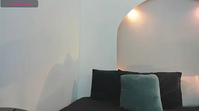 Snapshot of lucy_rouse1 chatting on 04.30.26 lucy rouse1 online show from 04.30.26