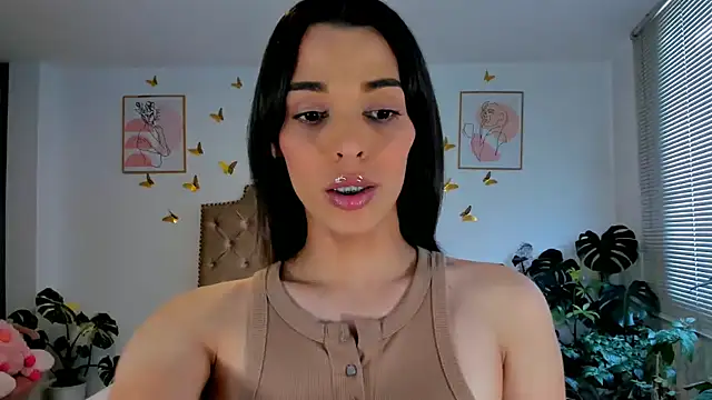 Snapshot of bella_grego chatting on 06.22.26 bella grego online show from 06.22.26