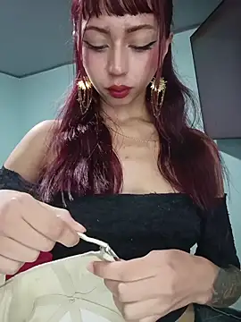 DollVortex online show from 04.17.26